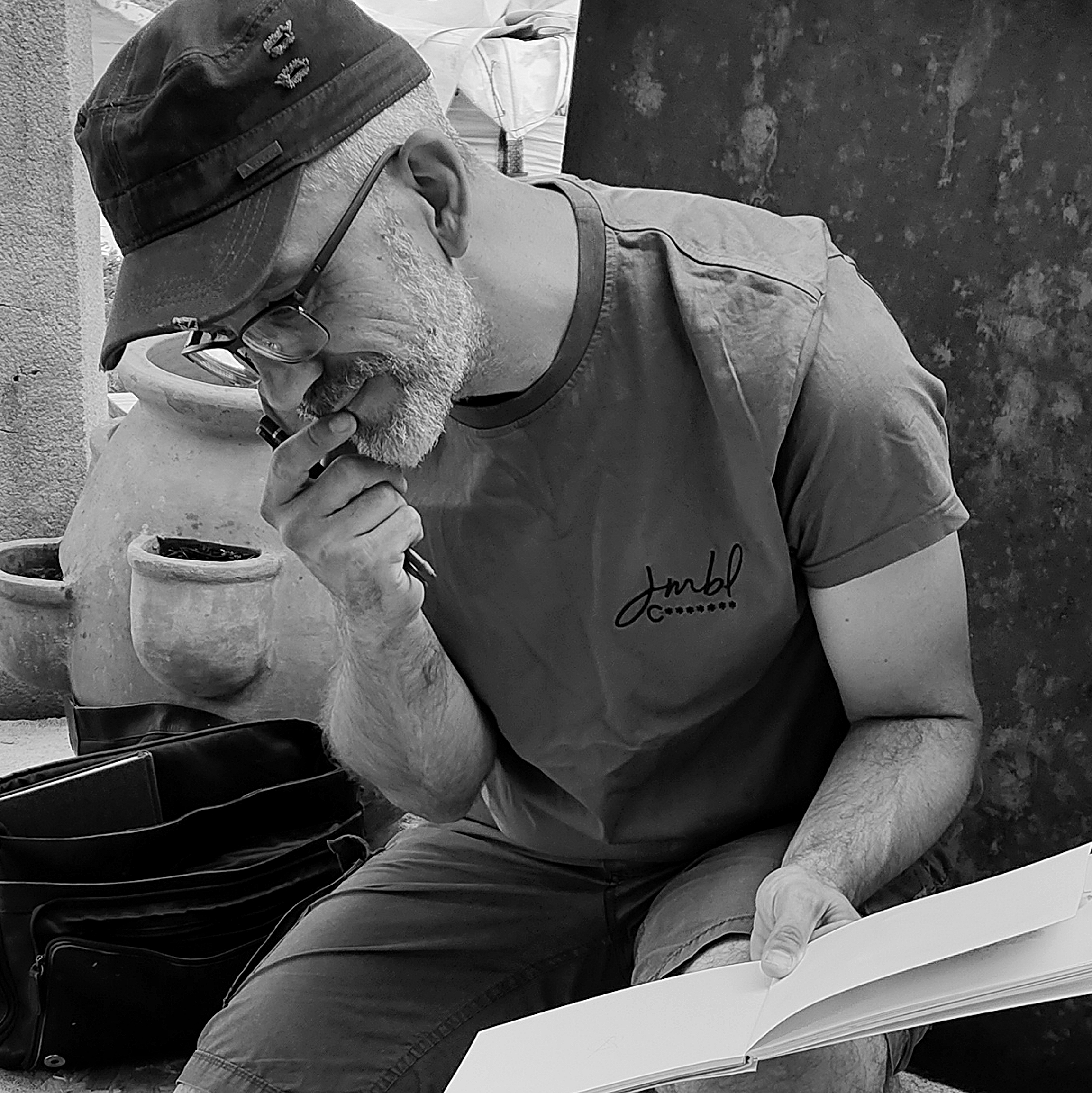 Atelier - Atelier extérieur portrait artiste alexis boisset.jpg